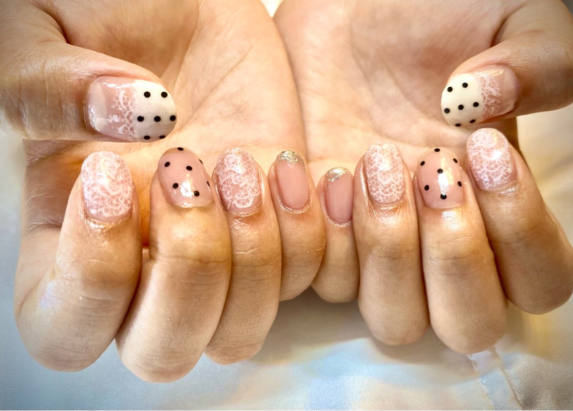 ネイル ドット レース ハンドネイル Rafinesse Nail salonのネイルデザイン