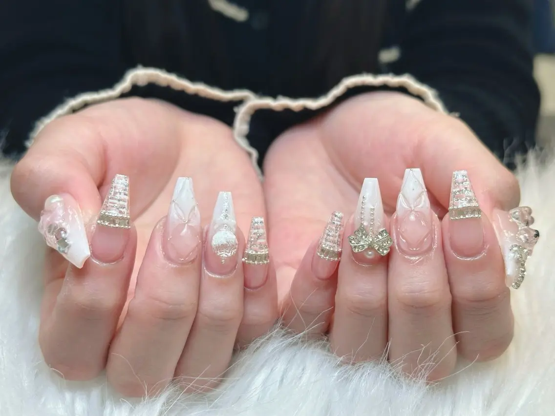 ネイル アートネイル 成人式 ジェルネイル ニュアンスネイル 夏ネイル ハンドネイル Nienail_ Luxeのネイルデザイン
