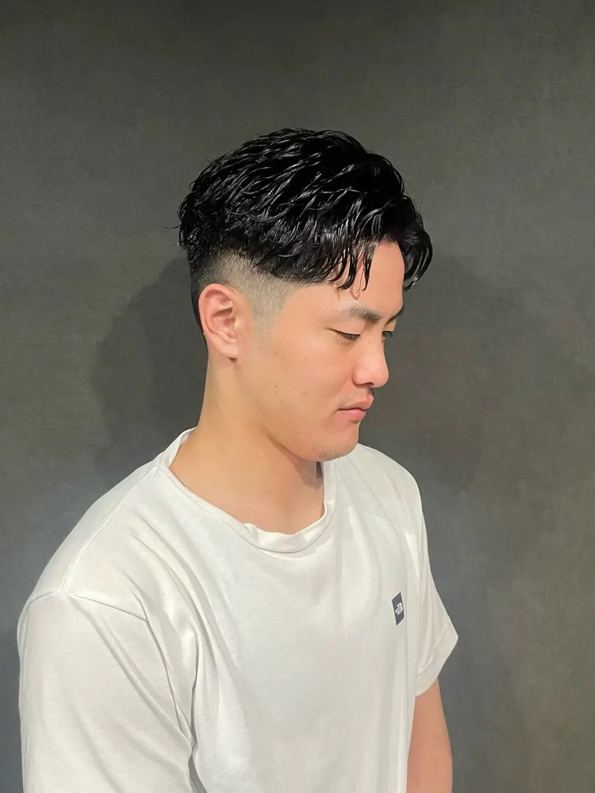 ミディアム パーマ メンズ カット パーマ Les Mainsのヘアスタイル