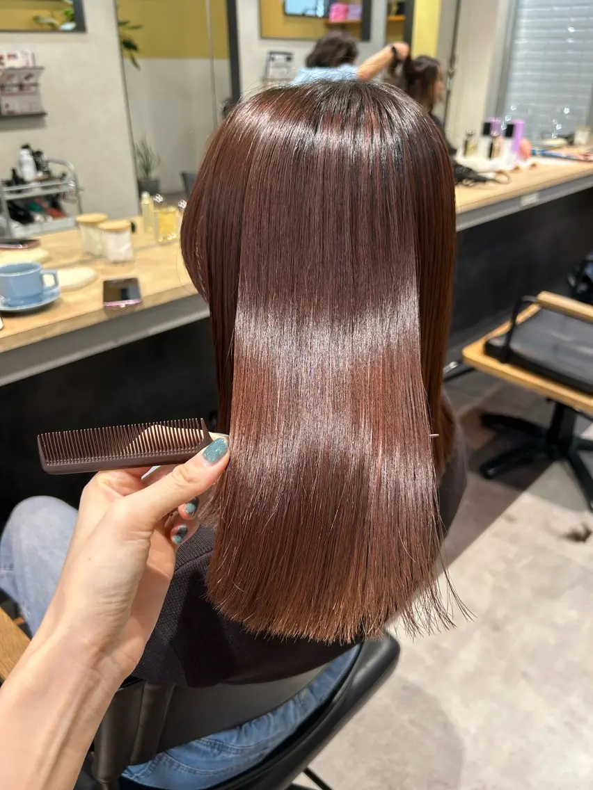 ミディアム パーマ 髪質改善 ストレートパーマ カット 縮毛矯正 トリートメント hubhair レイヤー/透明感のヘアスタイル
