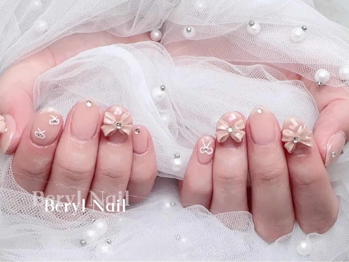 ショート Beryl Nail 新大久保のネイルデザイン