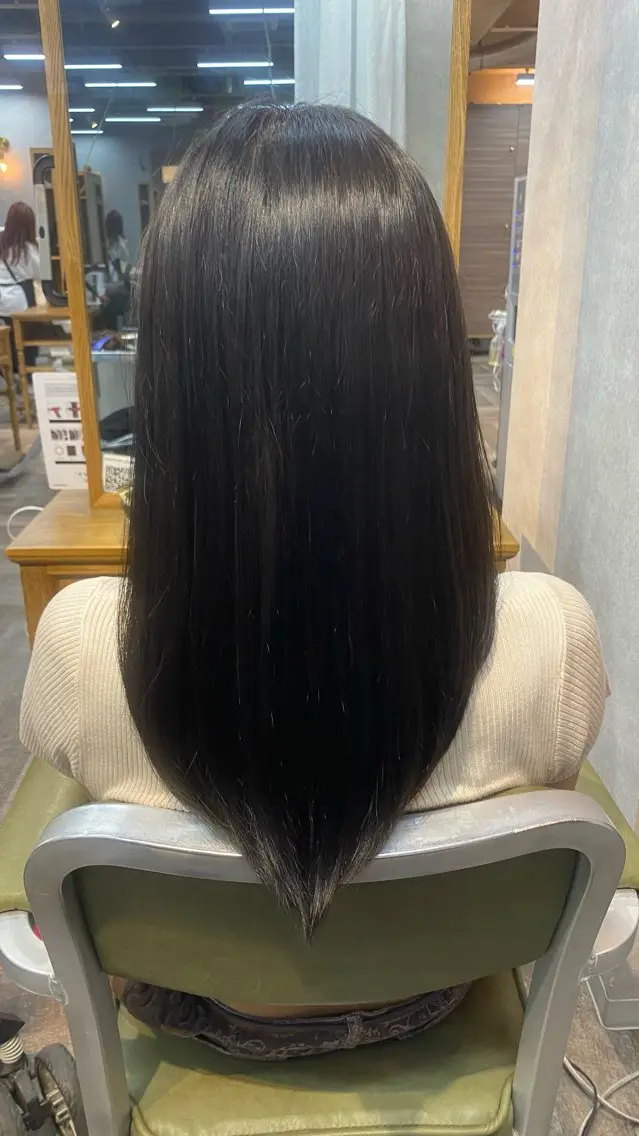 ロング レイヤーカット カット 飯田 雷晟のヘアスタイル