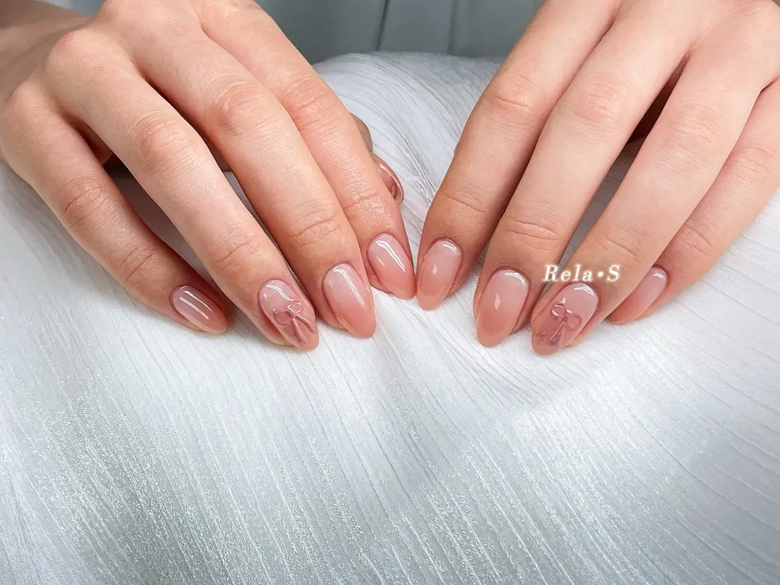 ネイル オーロラネイル 長さ出し フレンチネイル ジェルネイル ガラスフレンチ ハンドネイル Rela・S NAILのネイルデザイン