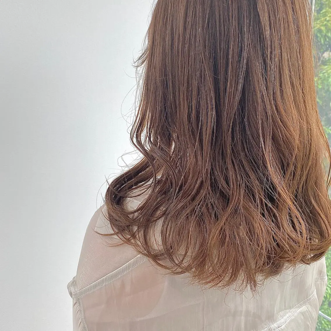 セミロング カラー ブラウンカラー ミルクティーブラウン 神奈川大学最寄り白楽 三本松巧のヘアスタイル