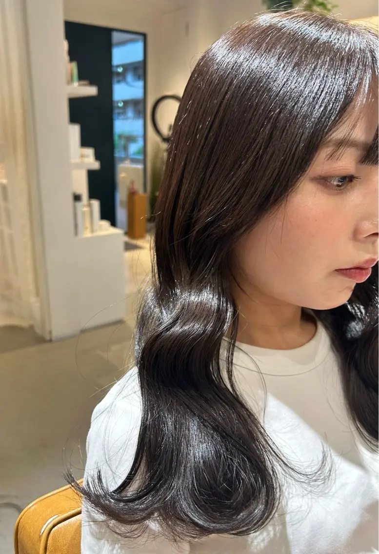 ロング ヘアカラー トリートメント 艶髪/韓国風🤍🖤 小林実央のヘアスタイル