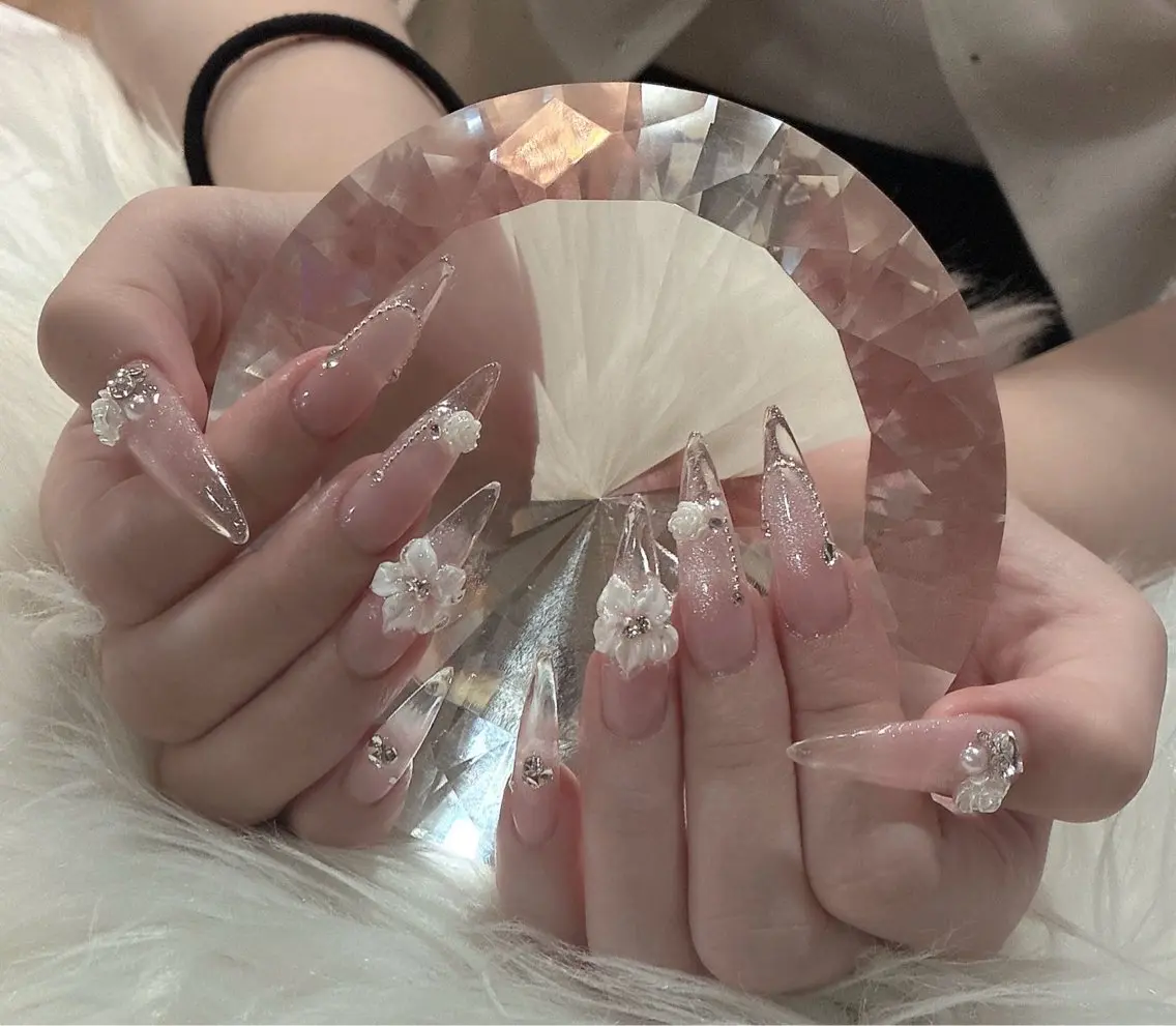 ネイル ハンドネイル LoaChaton kaeのネイルデザイン