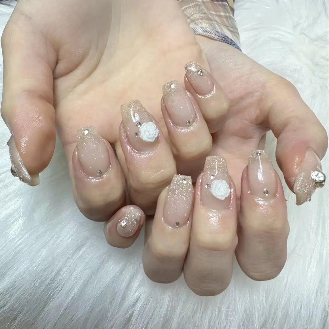 ネイル ハンドネイル 🎀nana🫧 ワンホンネイル🎀のネイルデザイン