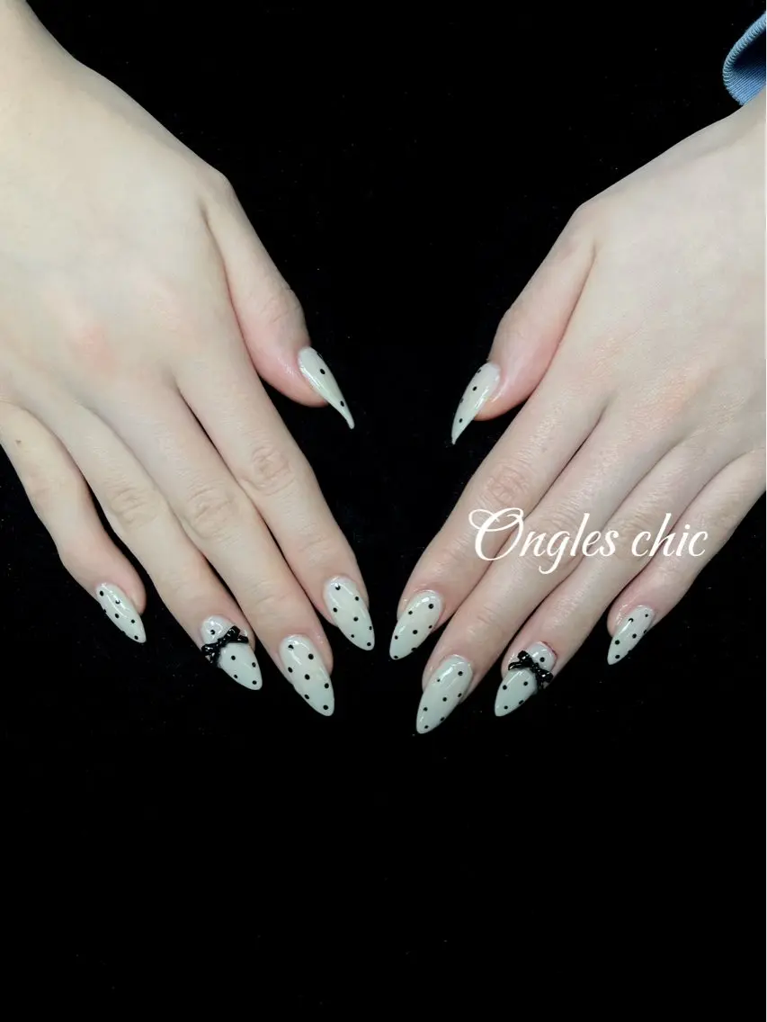 ネイル ハンドネイル ハンドケア ongles chicのネイルデザイン