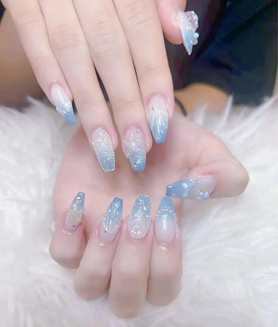 ネイル アートネイル オーロラネイル チークネイル 長さ出し フットネイル Miya _nailのネイルデザイン