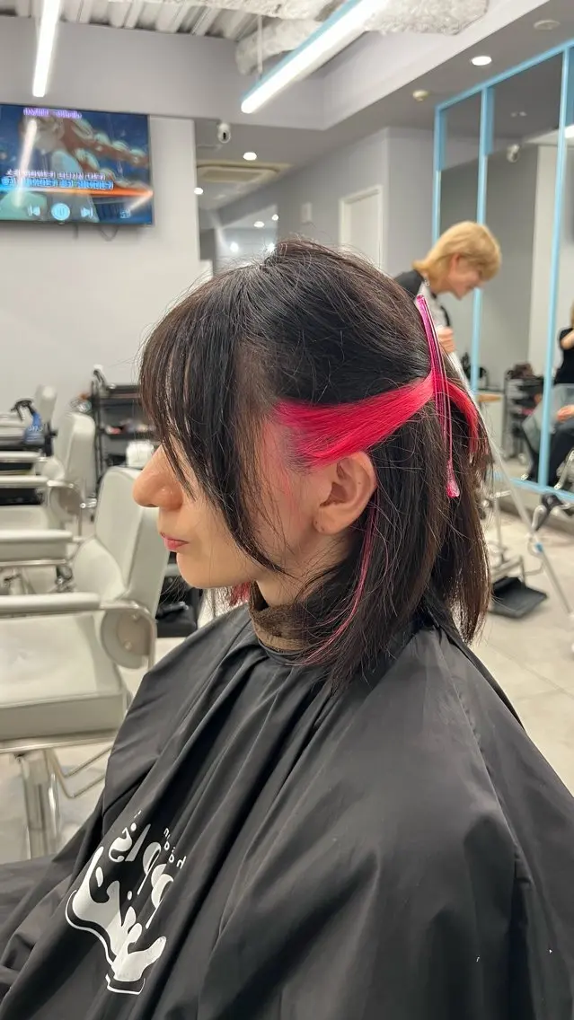 ミディアム カラー ブリーチ インナーカラー モデル募集✨️NOAのヘアスタイル
