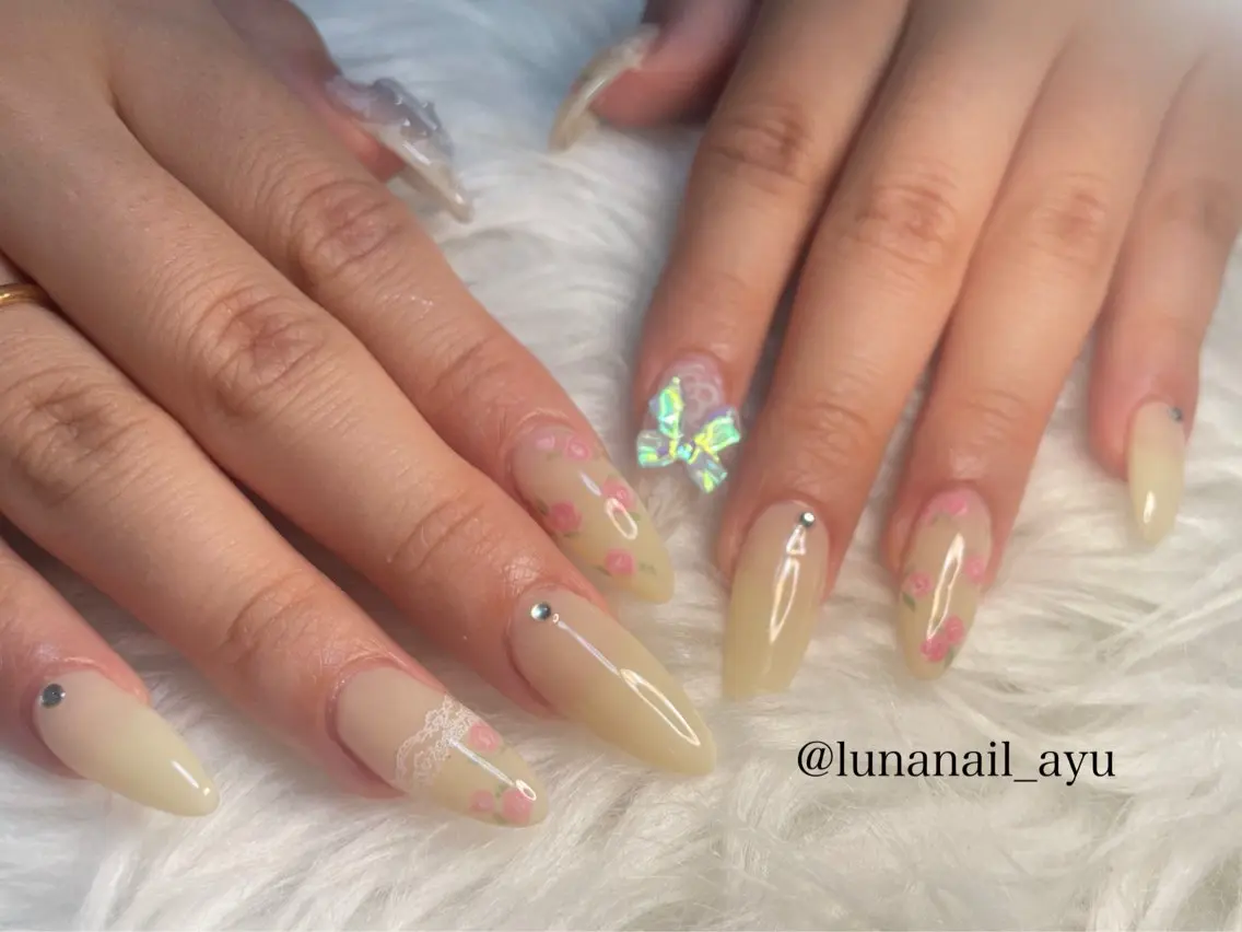ネイル レース 黄色 ハンドネイル LUNA NAIL ayuのネイルデザイン