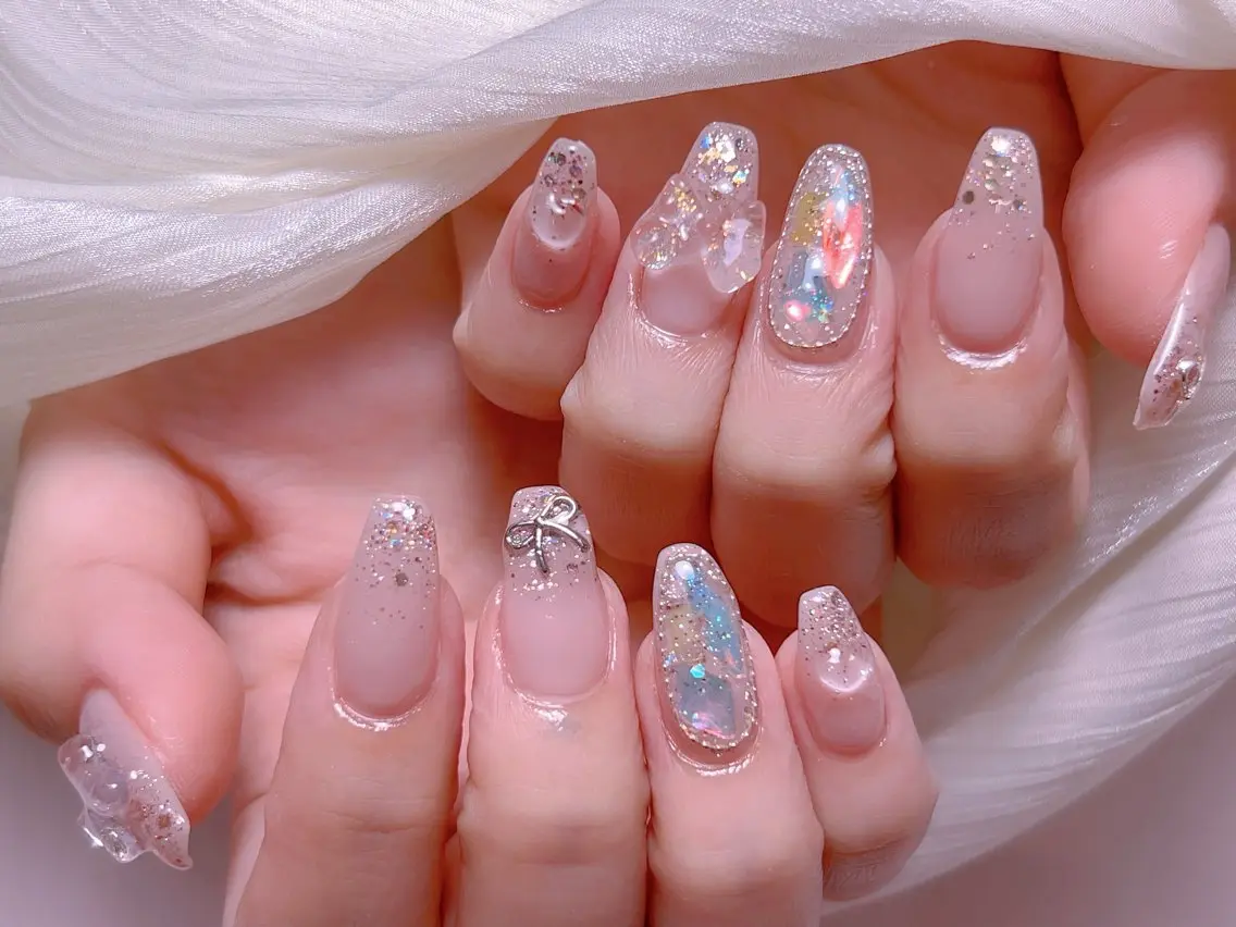 ネイル フレンチネイル ジェルネイル グラデーション 韓国ネイル マグネットネイル ハンドネイル 【長さ出し】 IRIS NAILのネイルデザイン