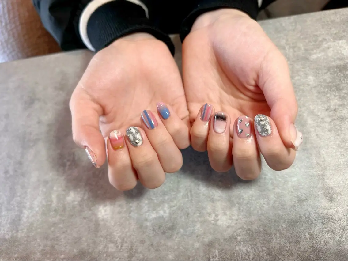 ネイル Adore nailのネイルデザイン