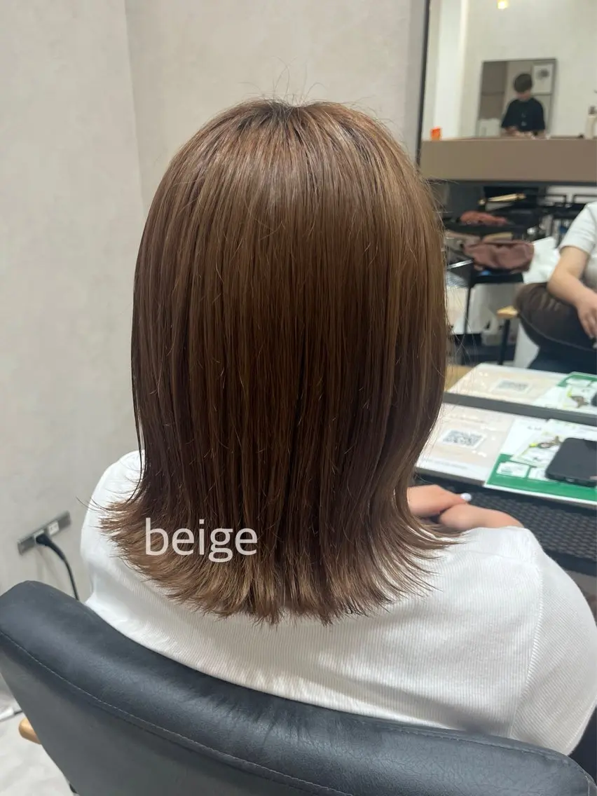 カラー ベージュカラー 縮毛矯正 イオカ ヒトミのヘアスタイル