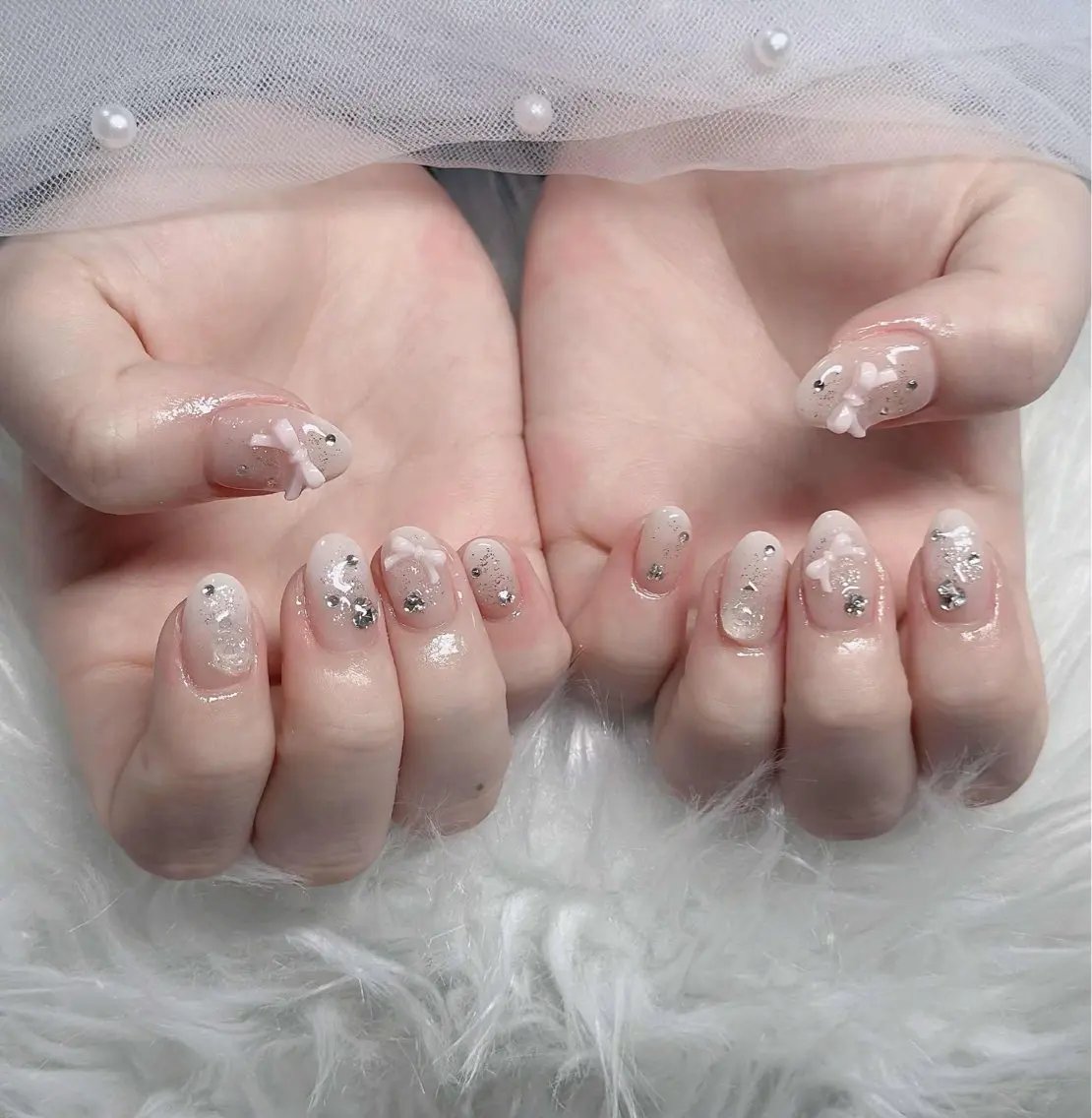 ネイル フレンチネイル ジェルネイル ガラスフレンチ ハロウィン ハート ハンドネイル H.baby Nail Salonのネイルデザイン