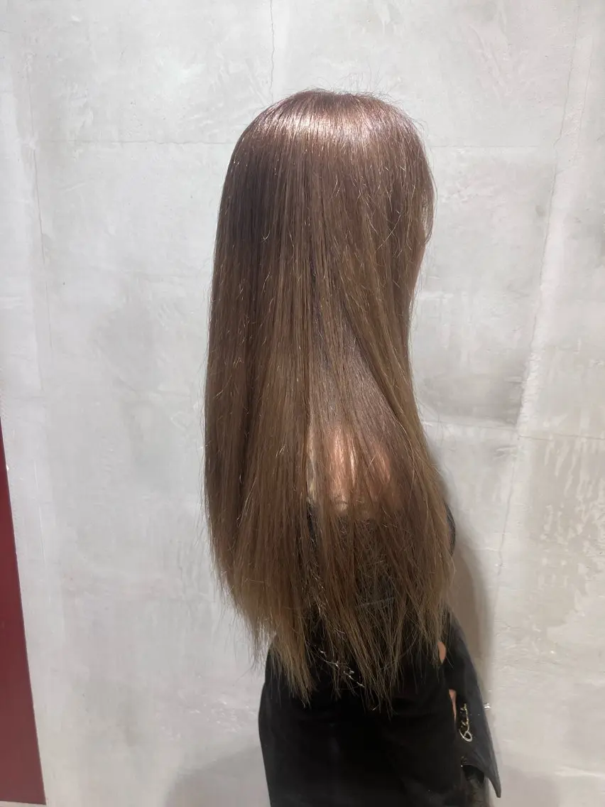 ロング 坂本 優輝のヘアスタイル