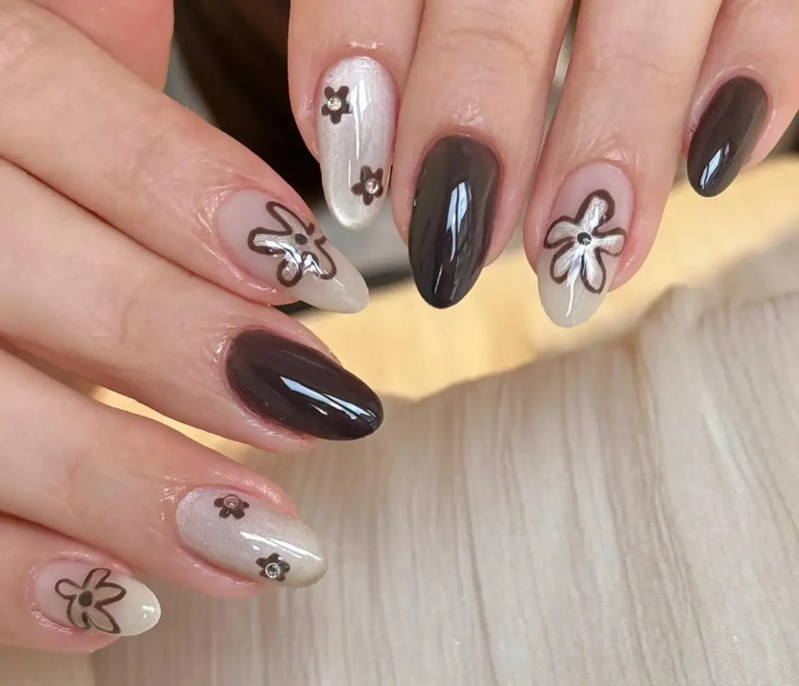 ネイル ハンドネイル 🎀 NaNa_nailのネイルデザイン