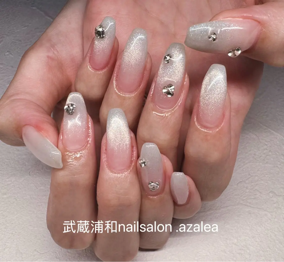 ネイル ハンドネイル R inのネイルデザイン