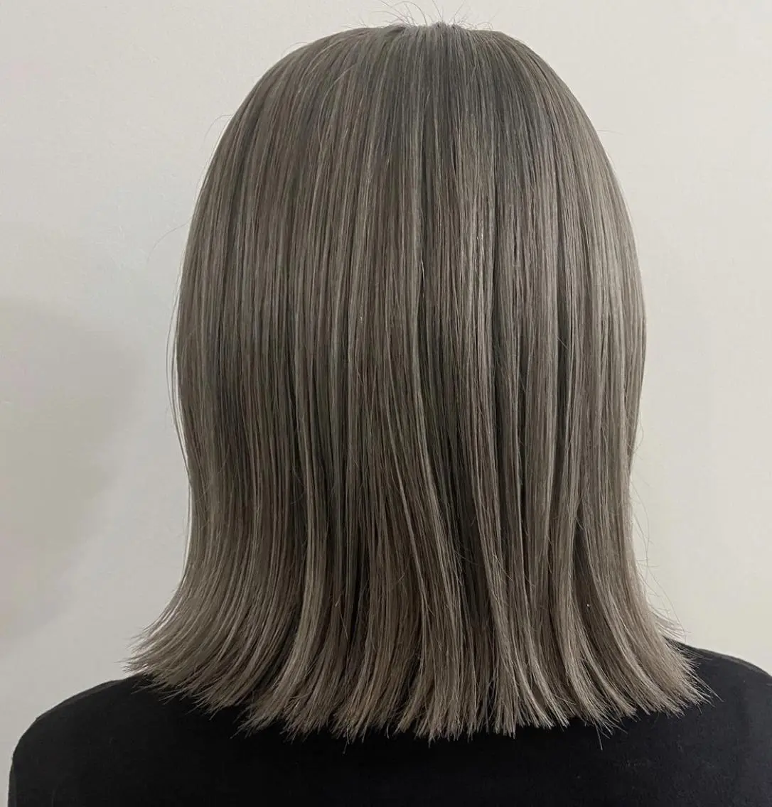 カラー アトリエファゴ Yuineのヘアスタイル
