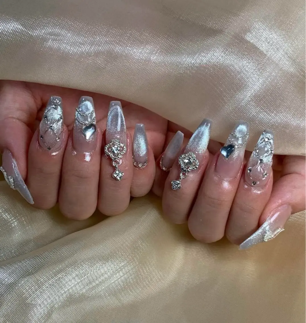 ネイル ハンドネイル Rinaky Amee Nailのネイルデザイン