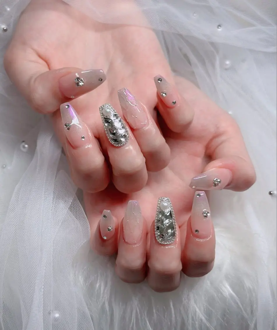 ネイル オーロラネイル フレンチネイル ジェルネイル ハロウィン 韓国ネイル ハンドネイル H.baby Nail Salonのネイルデザイン