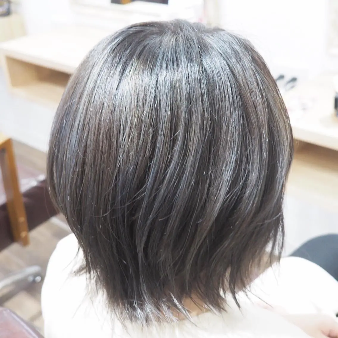 ショート カラー ヘアカラー トリートメント 土屋 貴章のヘアスタイル