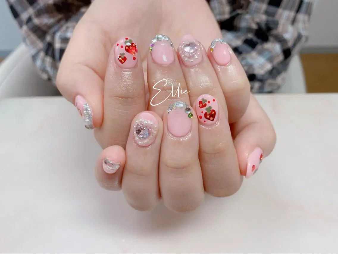 ネイル ハンドネイル ハンドケア 閨匠ビューティサロン 新橋店♡Ellieのネイルデザイン