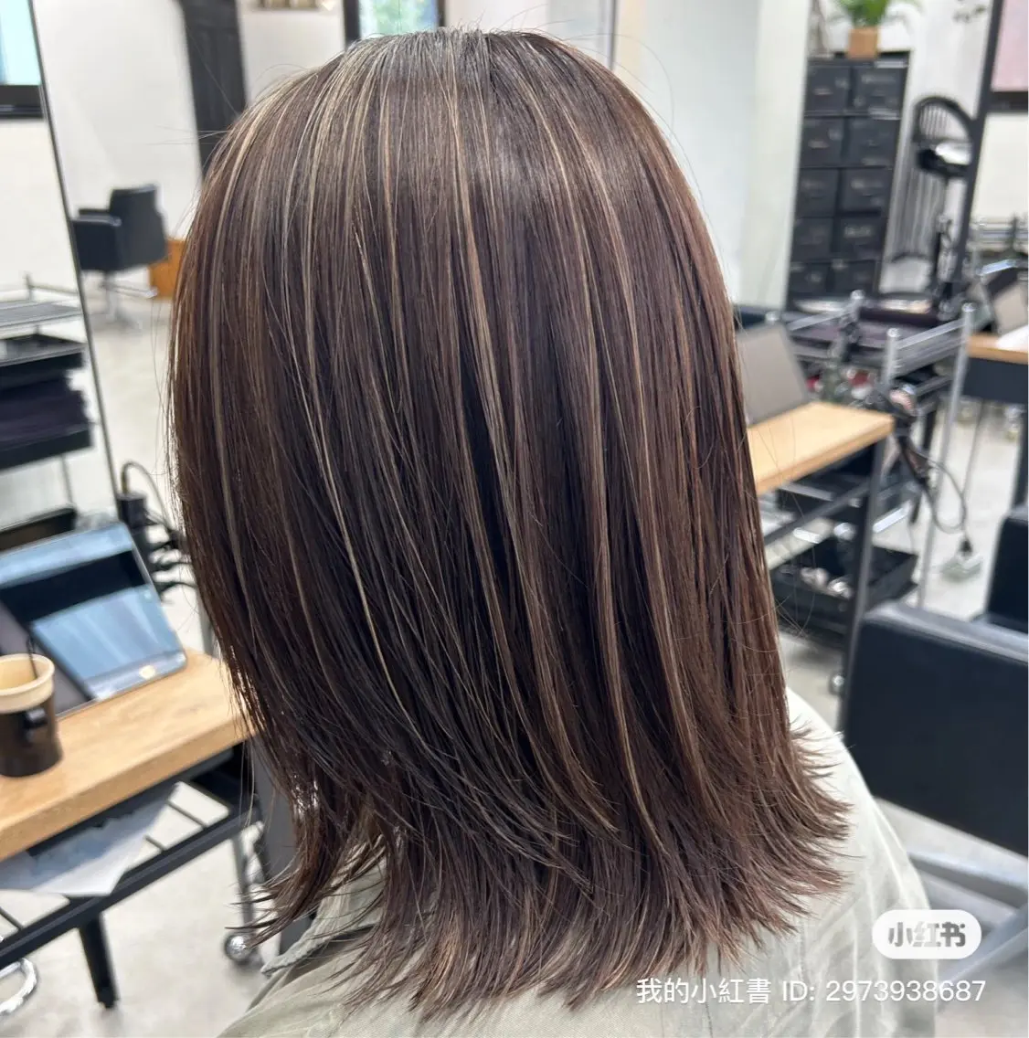 ショート カラー ハイライトカラー ハイライト RYOSUKE ハイトーンのヘアスタイル