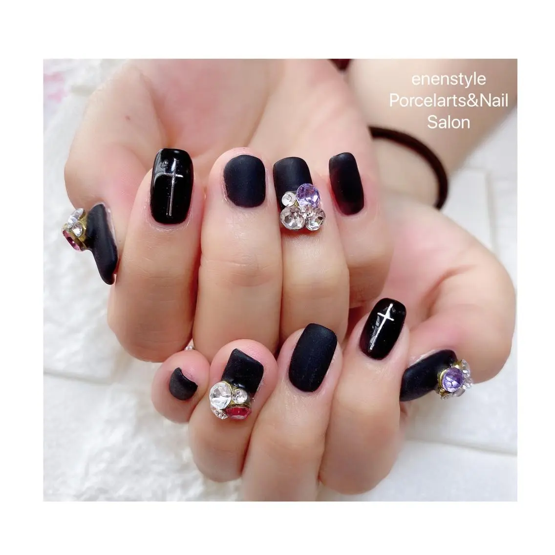 ミディアム ネイル ハンドネイル 🐾enen style 🐾のネイルデザイン