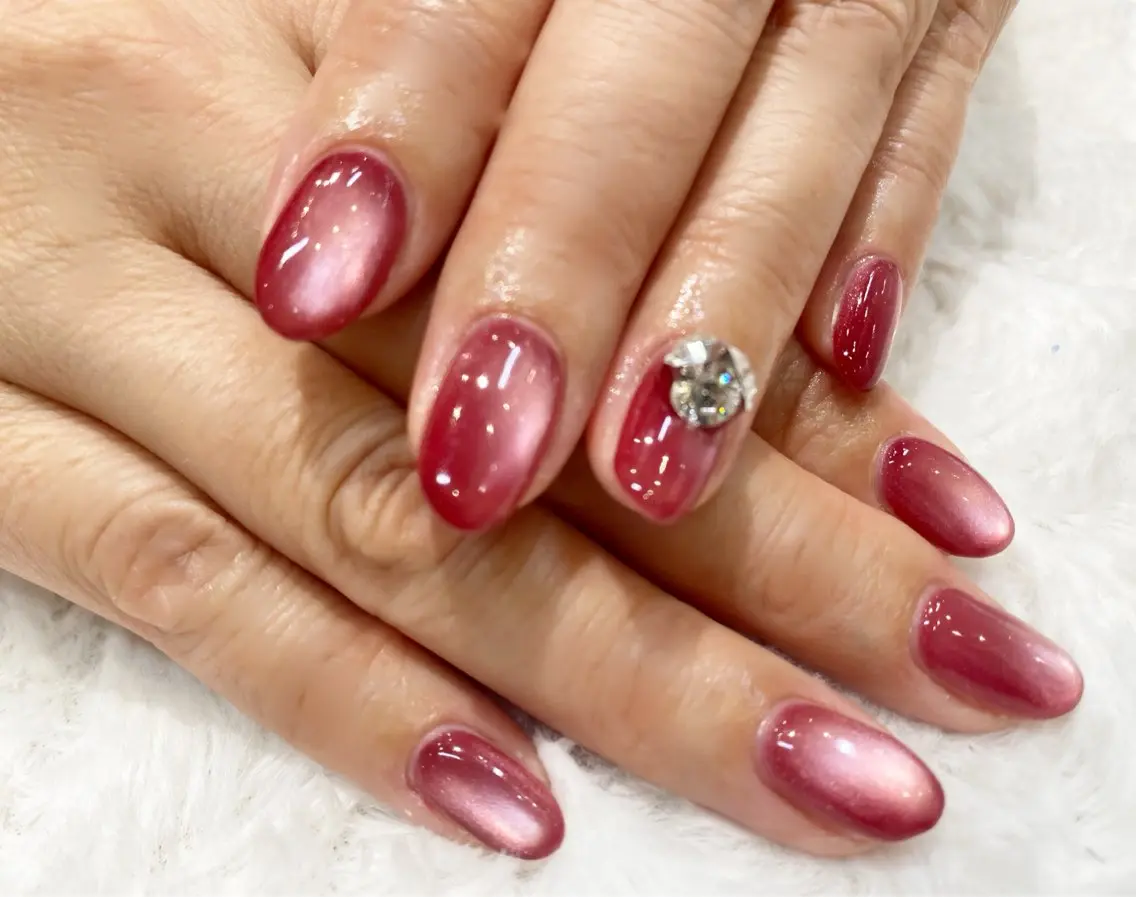 ネイル ボルドー マグネットネイル ハンドネイル ネイルサロン nail_upのネイルデザイン