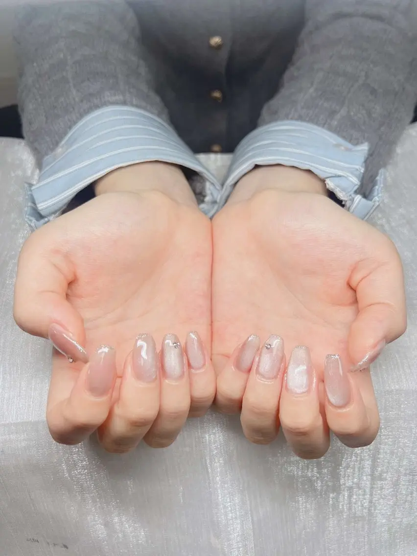 ネイル 長さ出し グラデーション 卒業式 キラキラネイル マグネットネイル ハンドネイル Lee Nailsのネイルデザイン