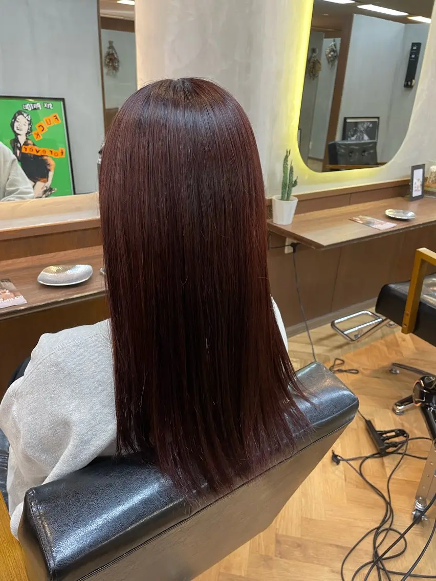 ロング カラー ブラウンカラー 透明感カラー イルミナカラー レッドカラー ヘアカラー 慎太朗/パーマ/ボブ /センターパートのヘアスタイル