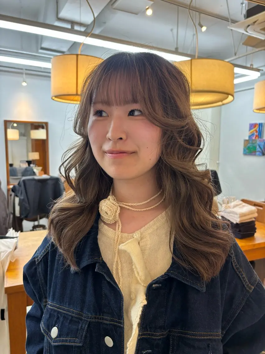 カット➕ブリーチ➕カラー　女性限定です🙇‍♀️の写真