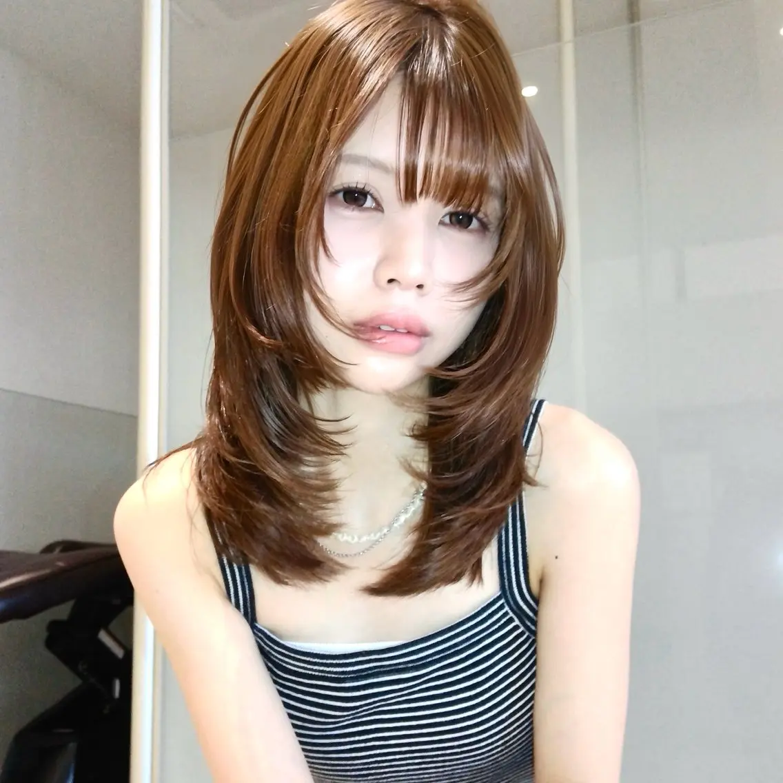 ロング 顔まわりレイヤー レイヤーカット カット ヘアカラー トリートメント Mizuki/みずき レイヤーカットのヘアスタイル