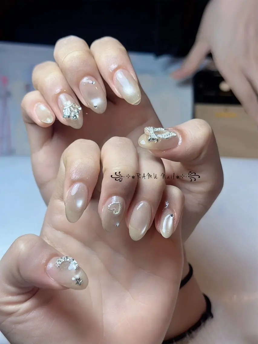ネイル キラキラネイル マグネットネイル ミラーネイル ピンク 夏ネイル ハンドネイル RAMU Nail 恵比寿店のネイルデザイン