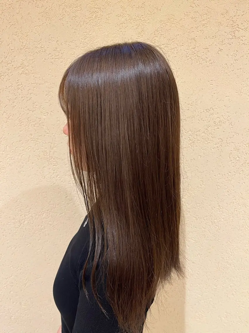 ロング 渡邊 百咲のヘアスタイル