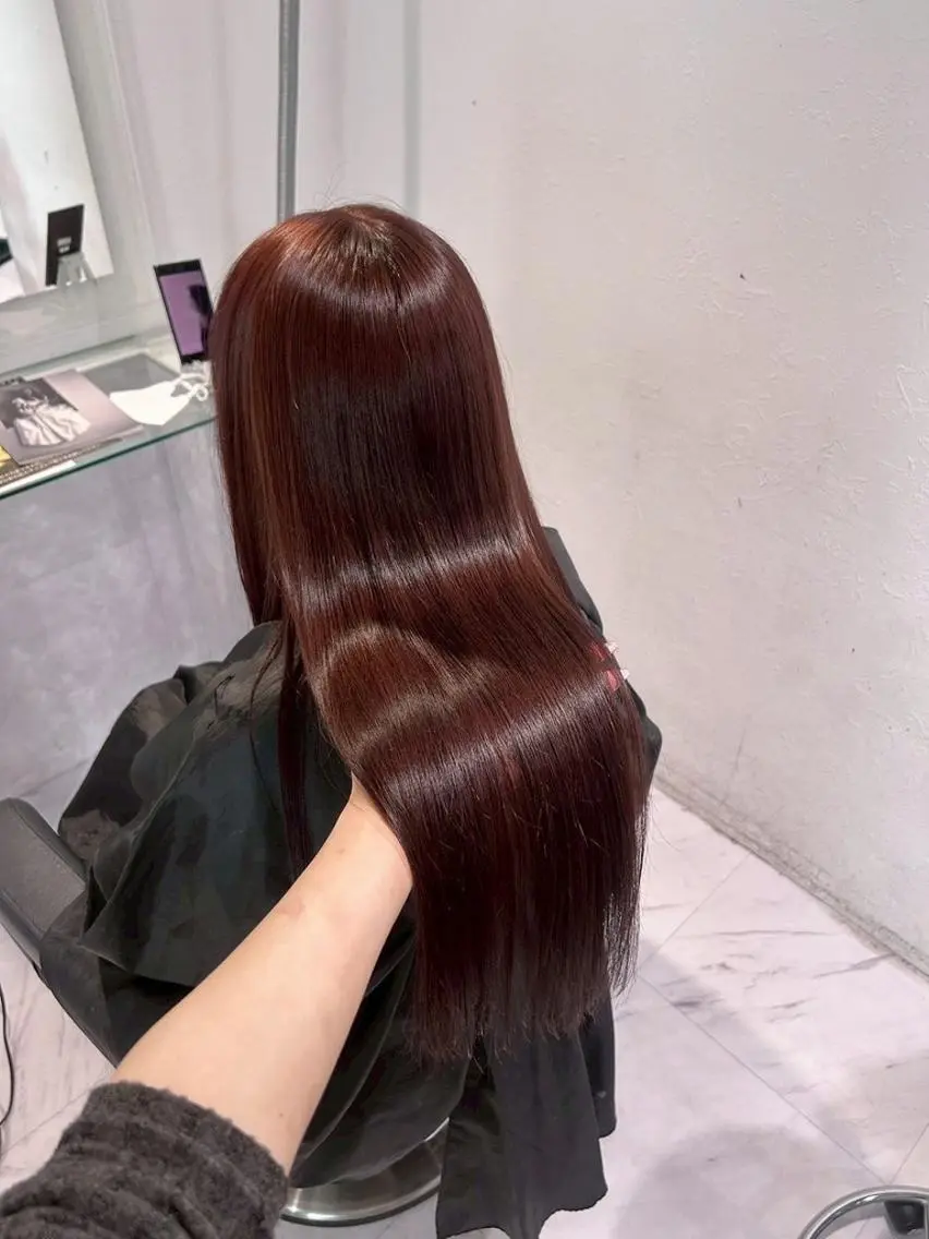 【🍒大注目の髪質改善トリートメント付き🍒】ワインレッド暖色カラー+髪質改善トリートメントの写真
