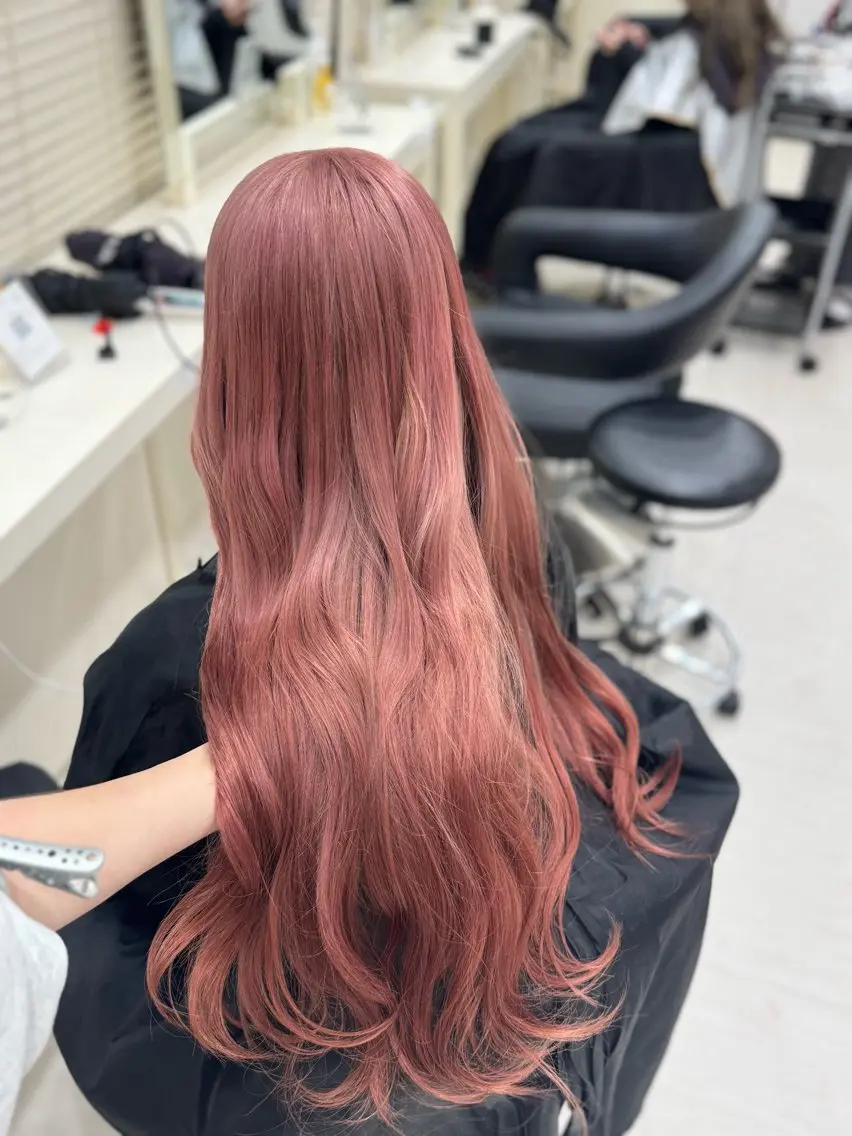 ロング カラー ヘアカラー 🤎モテ髪&透明感 ミルクティー🥣🤎のヘアスタイル