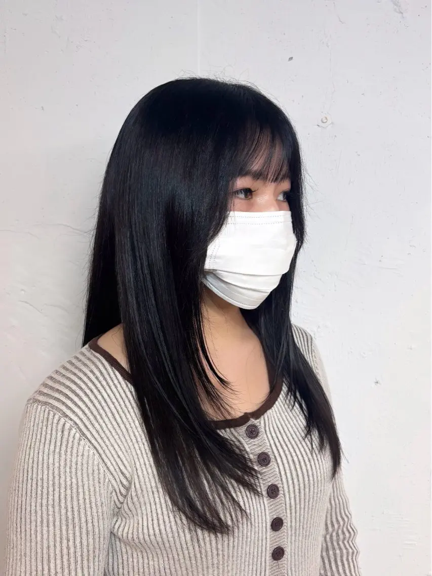 セミロング レイヤーカット 直木 絵美のヘアスタイル