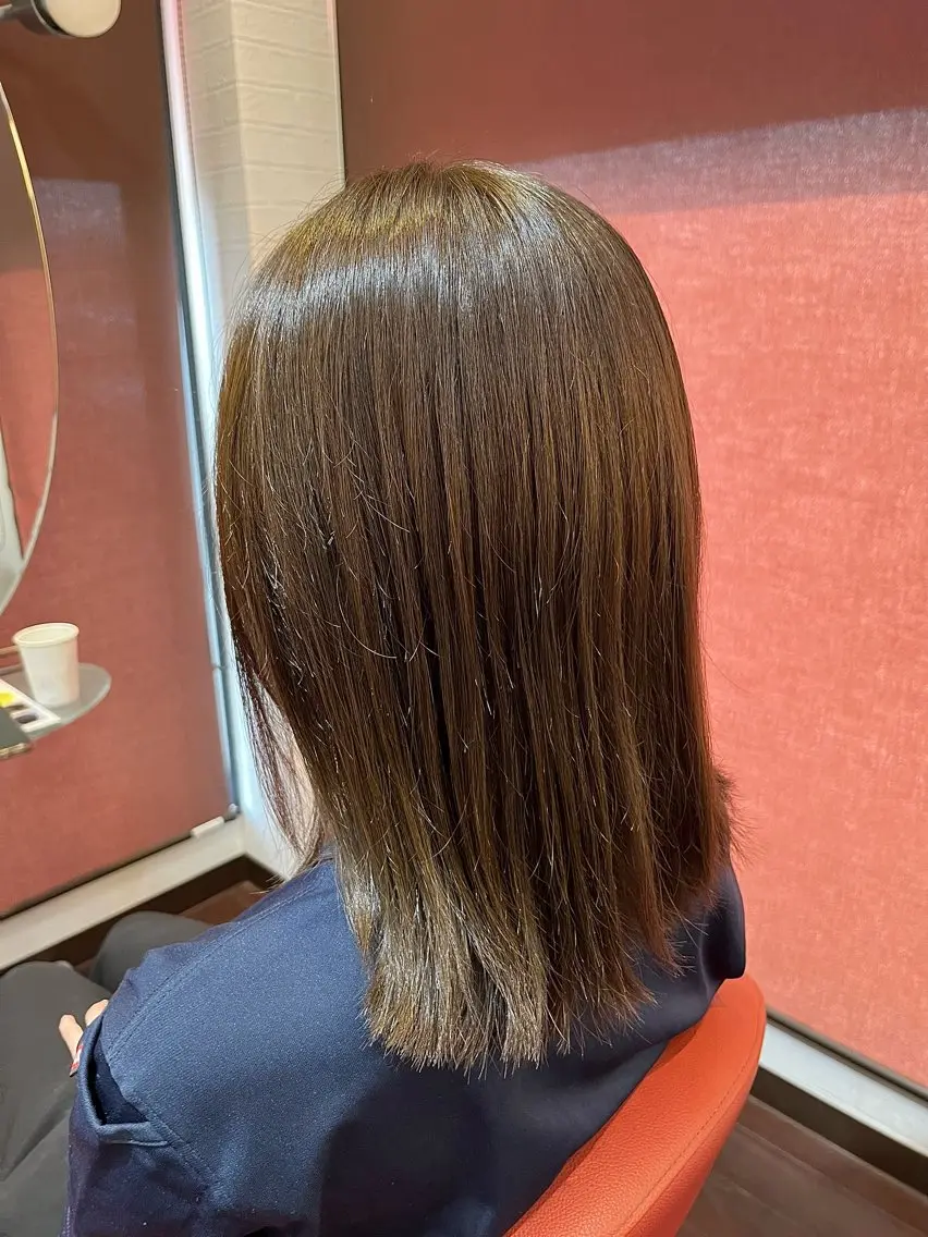 ロング カラー ベージュカラー 透明感カラー オリーブベージュ 野寺 琉弥のヘアスタイル