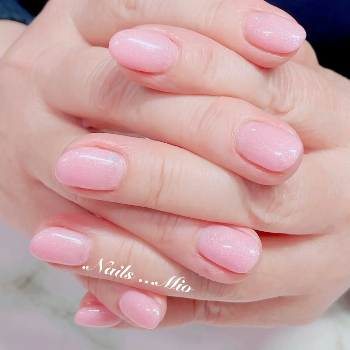 ネイル ジェルネイル ワンカラーネイル 赤色 ハンドネイル .Nails Mio 赤羽西ネイルサロンのネイルデザイン