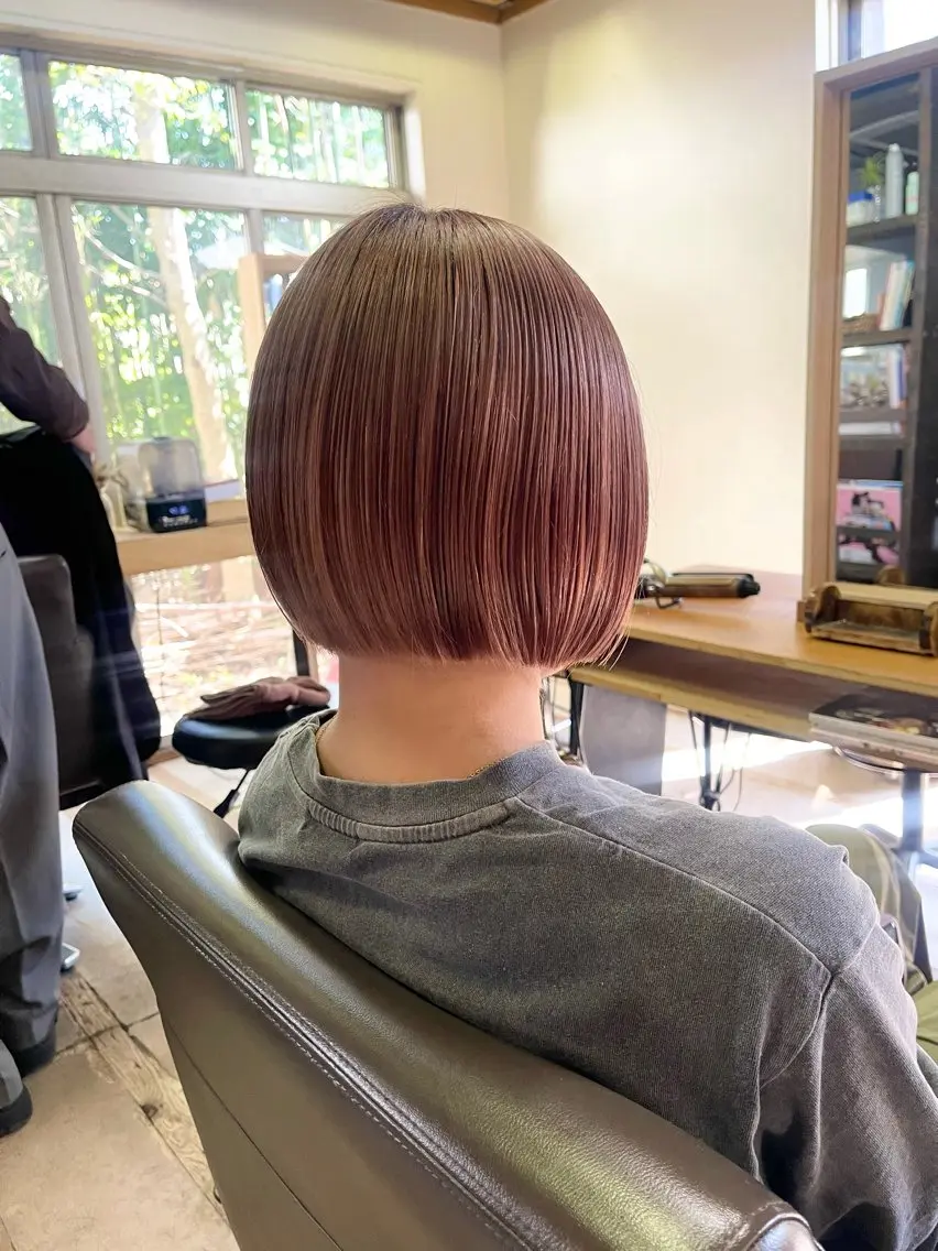 ショート カラー 大村 日向子のヘアスタイル
