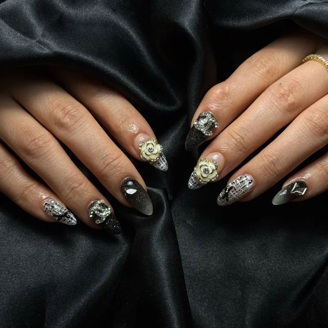 ネイル ワンホンネイル AKIKO NAILのネイルデザイン