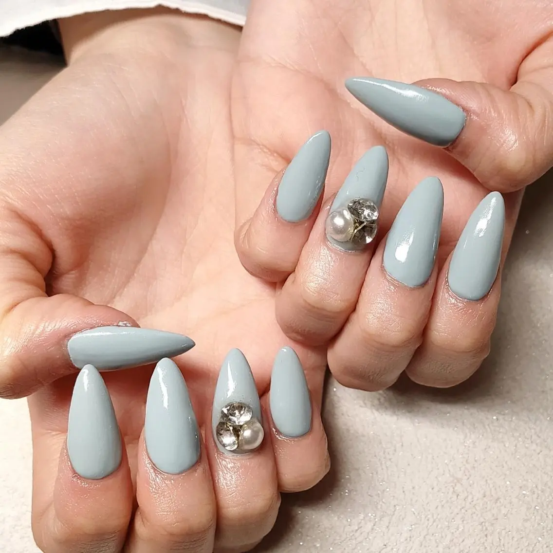 ネイル ストーンネイル ハンドネイル private nailsalonのネイルデザイン
