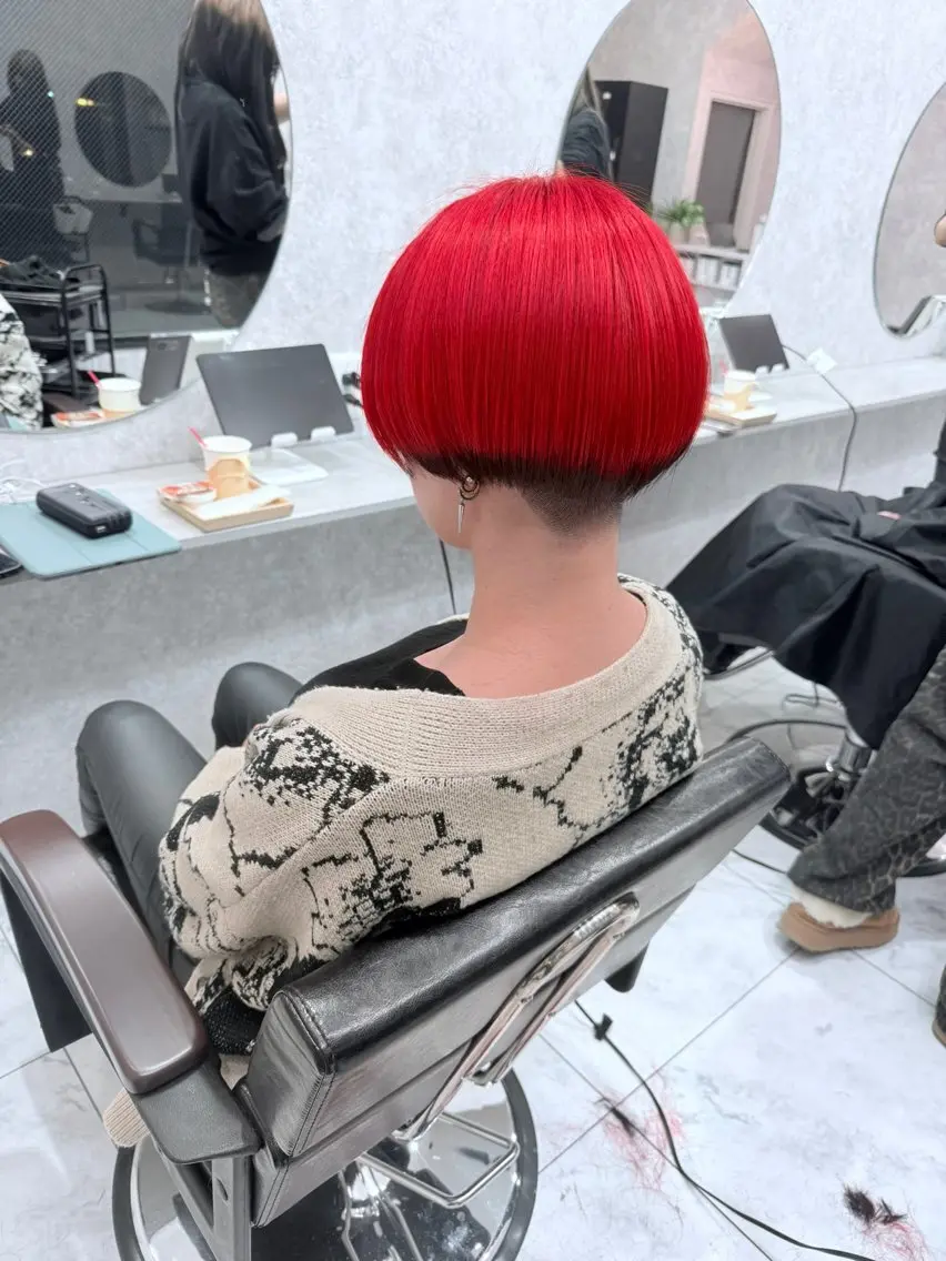 ショート カラー ブリーチ ケアブリーチ デザインカラー ダブルカラー ハイトーンカラー ヘアカラー 🌈派手髪ハイトーン 🌈鈴木亮太🌈のヘアスタイル