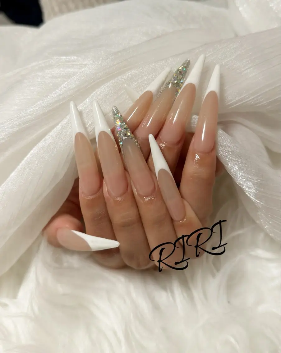 ネイル フレンチネイル ジェルネイル ロングネイル スカルプネイル シンプルネイル ハンドネイル riri オーナーのネイルデザイン