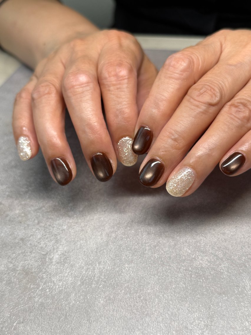 ネイル マグネットネイル ニュアンスネイル ハンドネイル nailroom amyのネイルデザイン