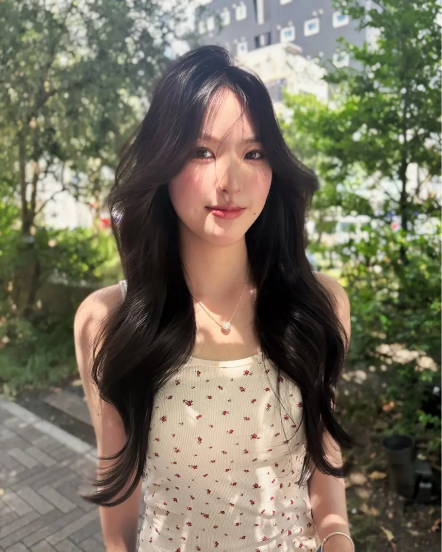 ロング カラー ヘアアレンジ ケアカラー 透明感カラー 顔まわりレイヤー 髪質改善 韓国風ヘア カット ヘアカラー トリートメント ヘッドスパ ヘアセット ✨綺麗が続くカット ✨/星野六三四のヘアスタイル
