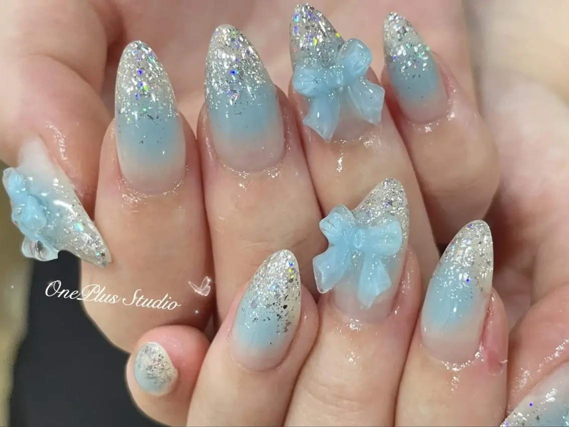 ネイル オーロラネイル キラキラネイル 韓国ネイル マグネットネイル ミラーネイル One Plus Nail Salonのネイルデザイン
