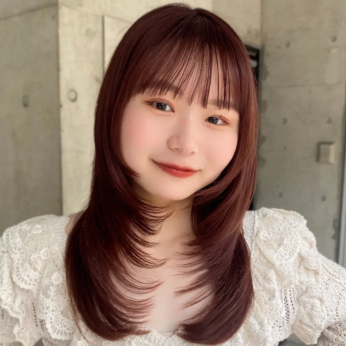 ミディアム カラー レイヤーカット 似合わせカット カット ヘアカラー トリートメント shiori/暖色/ レイヤー/似合わせのヘアスタイル